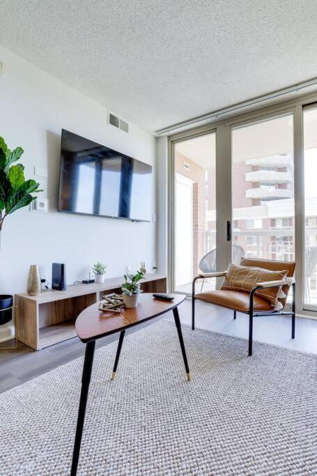 Bright Apartment Walk To Ballston Metro Arlington Zewnętrze zdjęcie