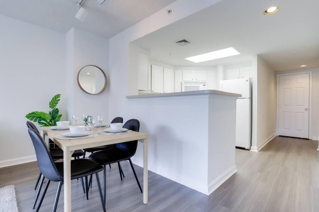 Bright Apartment Walk To Ballston Metro Arlington Zewnętrze zdjęcie
