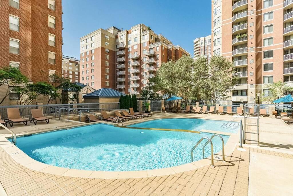 Bright Apartment Walk To Ballston Metro Arlington Zewnętrze zdjęcie